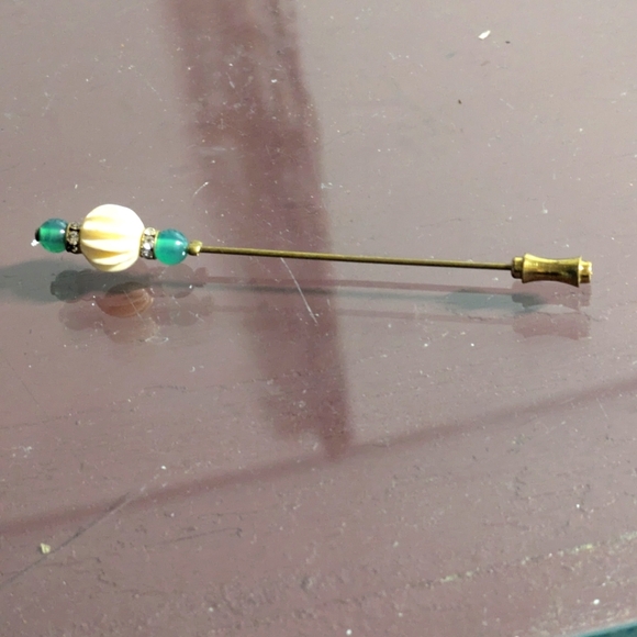 Jade RS Lady's Vintage Stick Pin - Picture 5 of 5